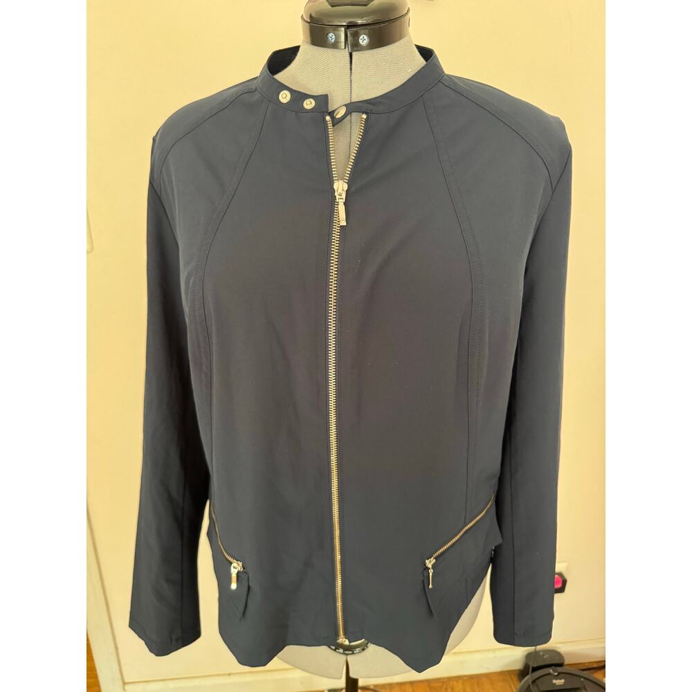 Zenergy by Chico’s Women’s Navy Zip Front Lightweight Jacket Size 2 (Large)